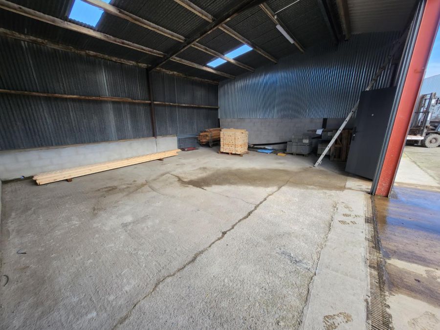 Commercial Storage Unit With Office/Showroom Carrivekeeney Road
