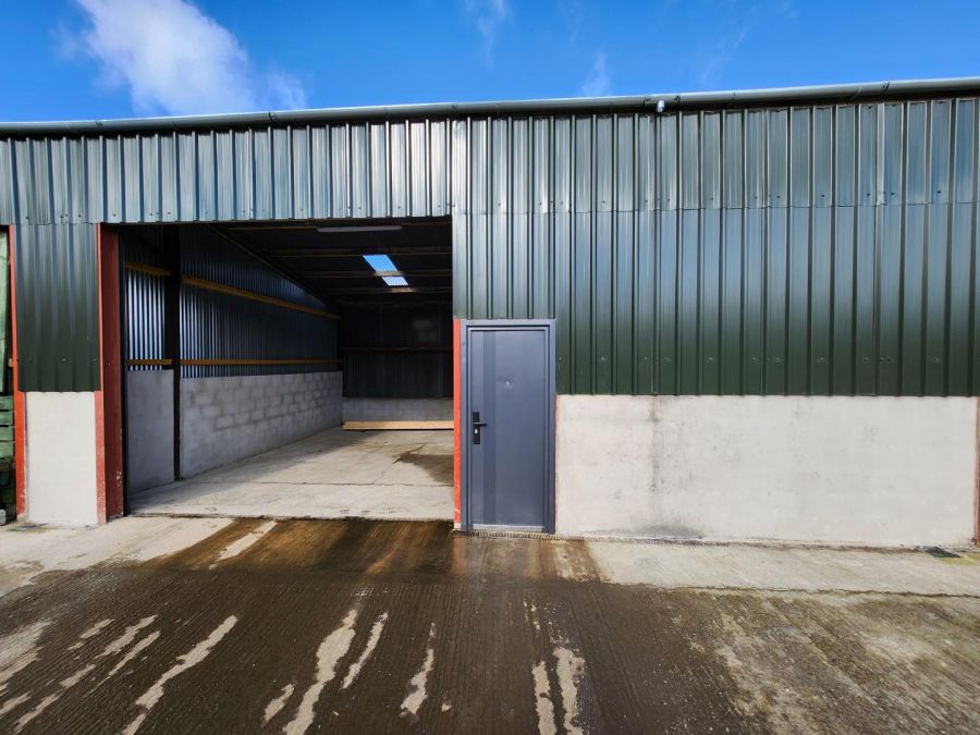 Commercial Storage Unit With Office/Showroom Carrivekeeney Road