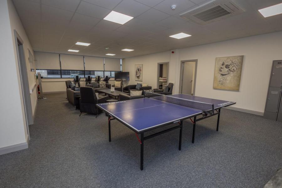 Modern Office Investment, 15 Pilots View Modern Office Investment, 15 Pilots View