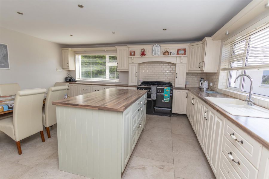 12 Ryan Road