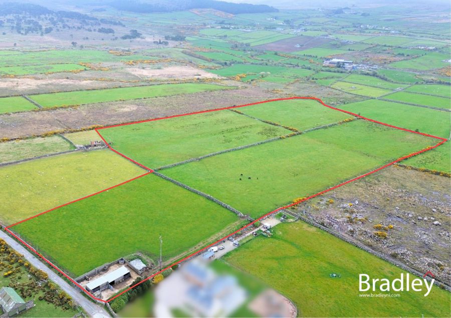 Land north of, 25 Sandy Brae
