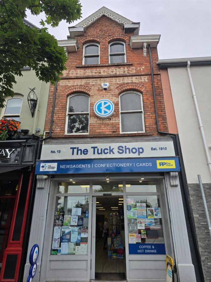 High specification commercial/ retail unit, 13 The Square