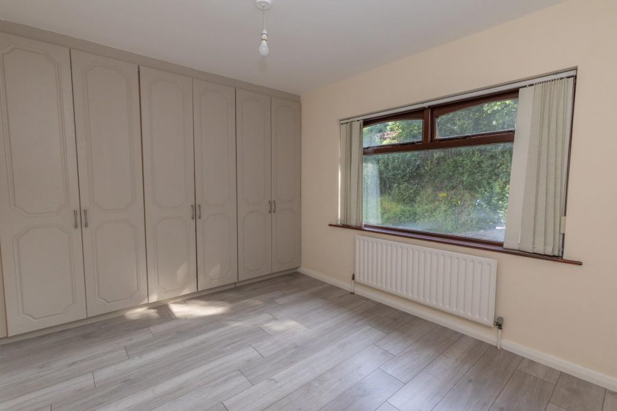 16 Magennis Villas