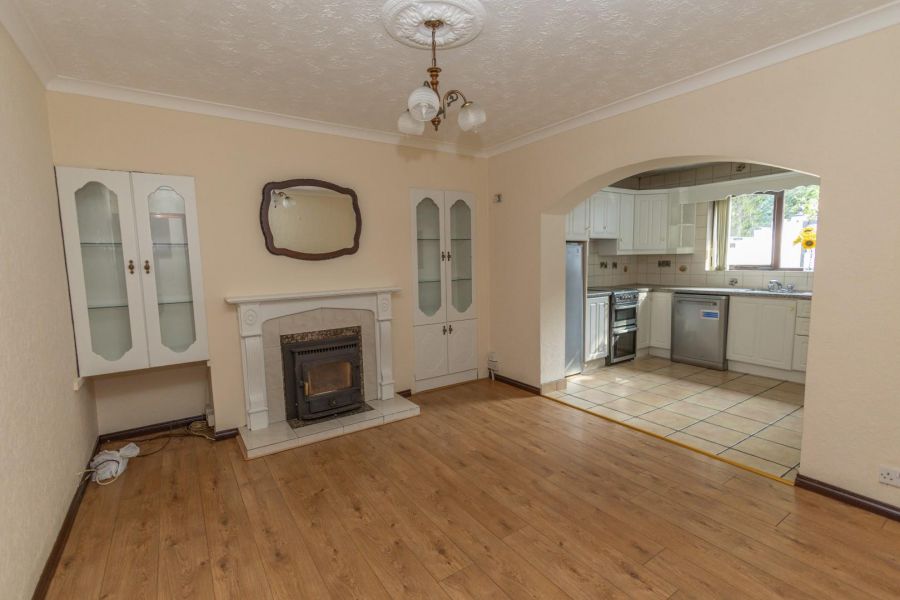 16 Magennis Villas