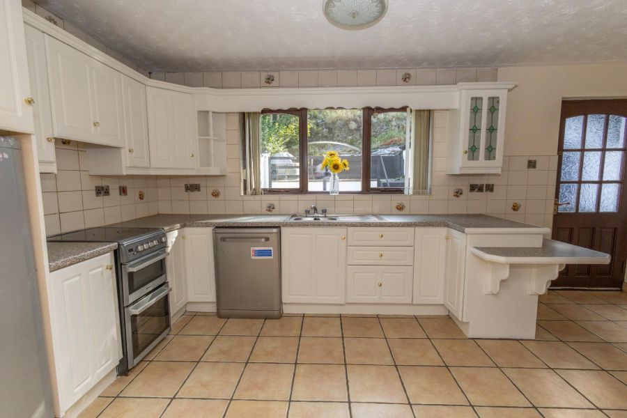 16 Magennis Villas