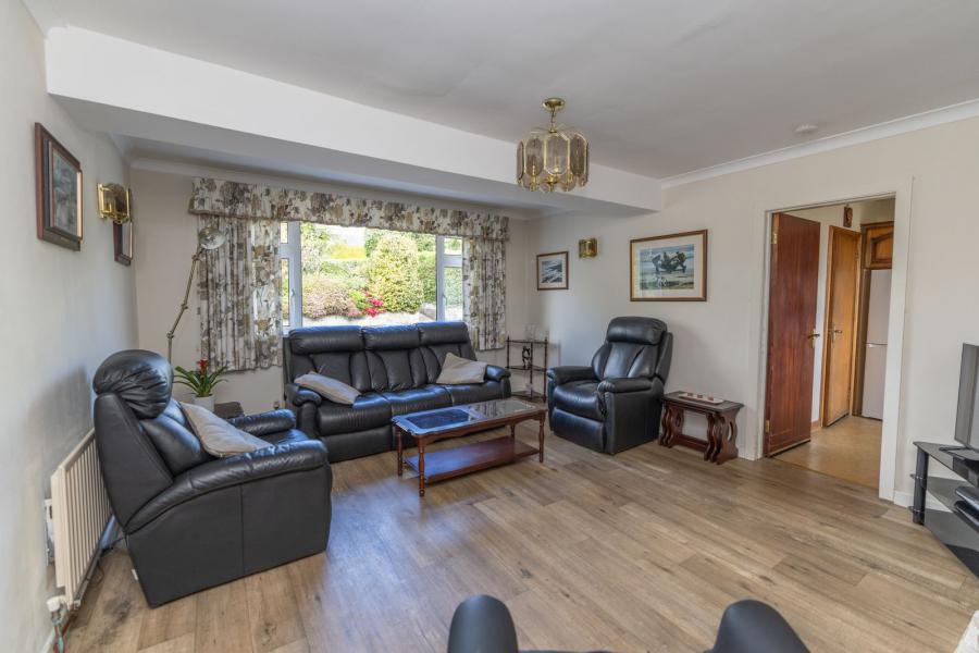 48 Clonallon Road