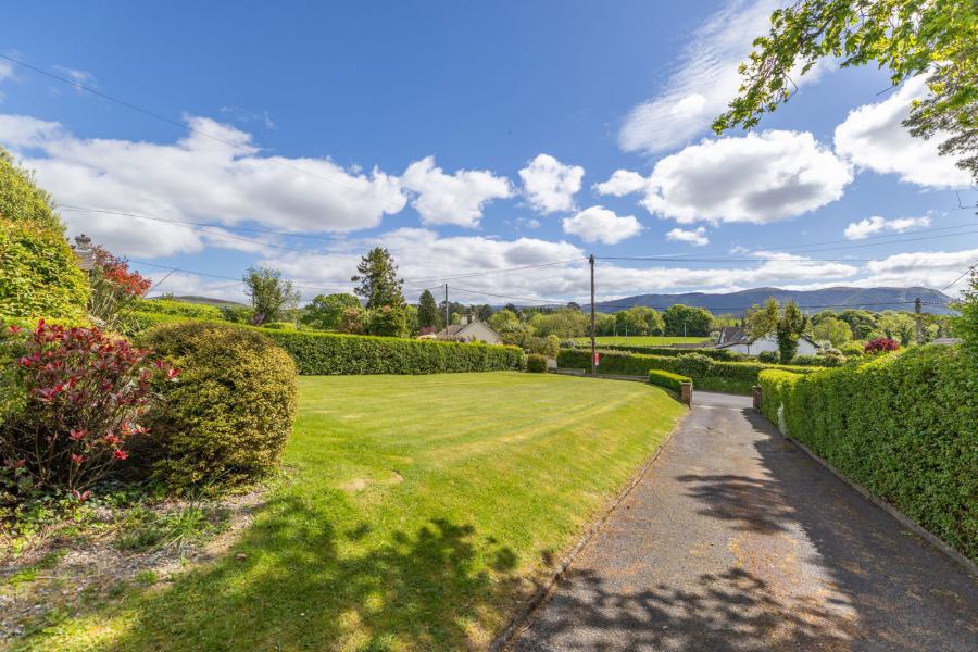 48 Clonallon Road