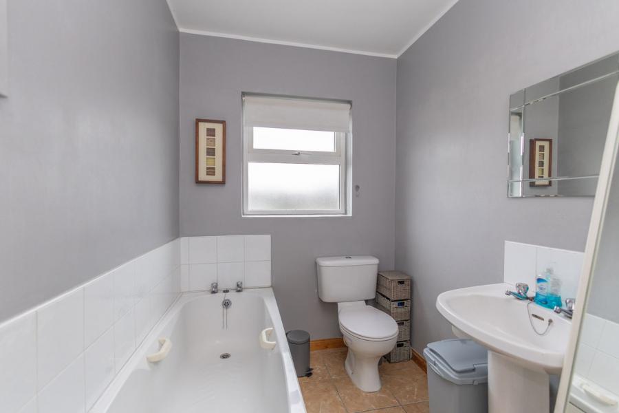 14A, Oakland Crescent