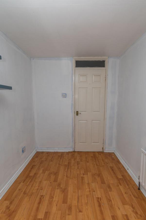 64 Carrickbawn Park