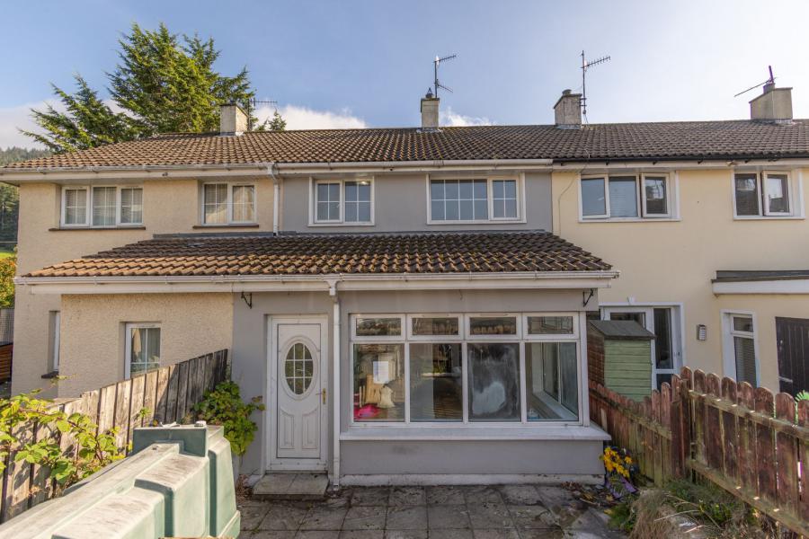 64 Carrickbawn Park