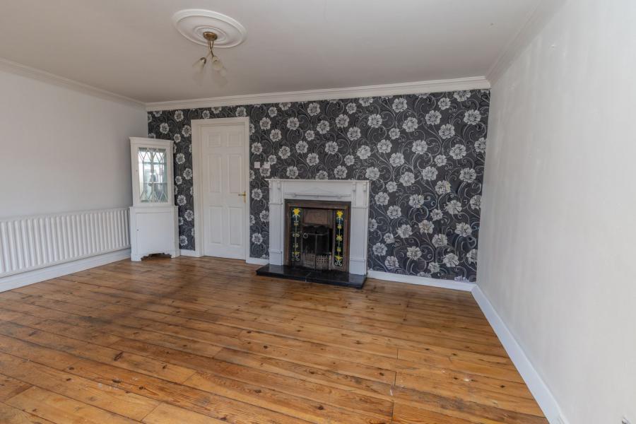 64 Carrickbawn Park