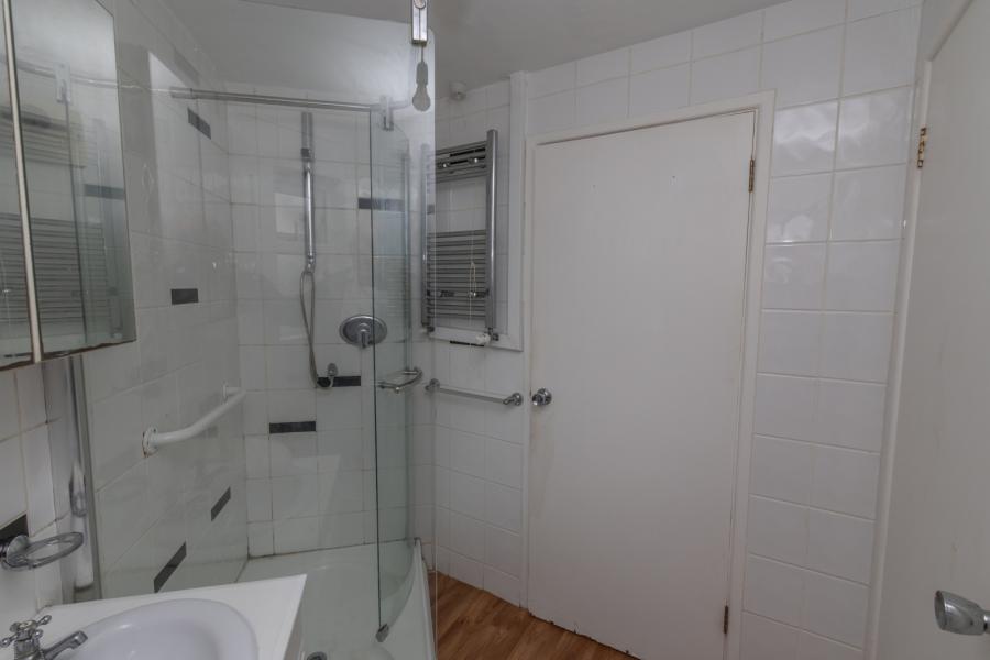 64D Lower Dromore Road