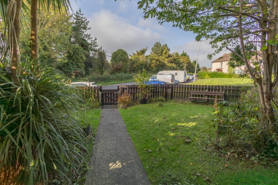 64D Lower Dromore Road