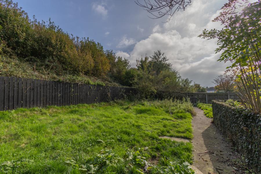 64D Lower Dromore Road