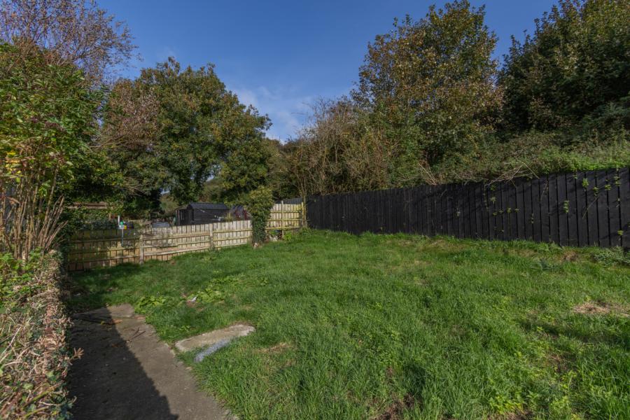 64D Lower Dromore Road