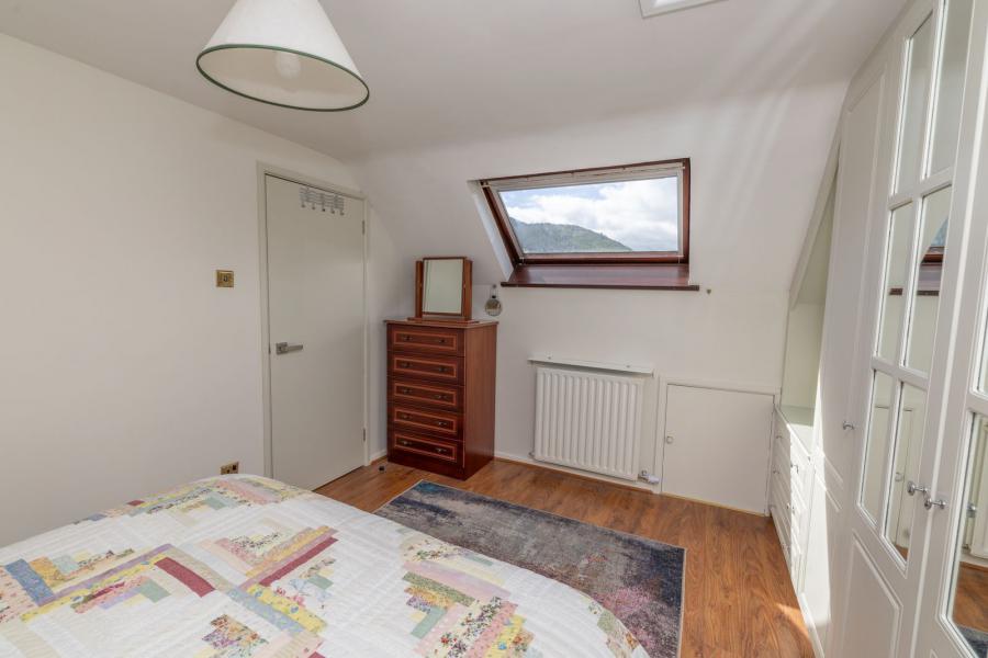 17 Rosswood