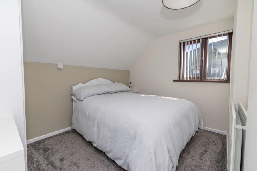 17 Rosswood
