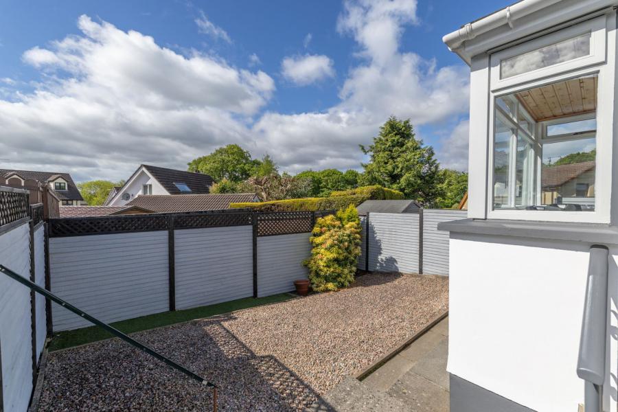 17 Rosswood