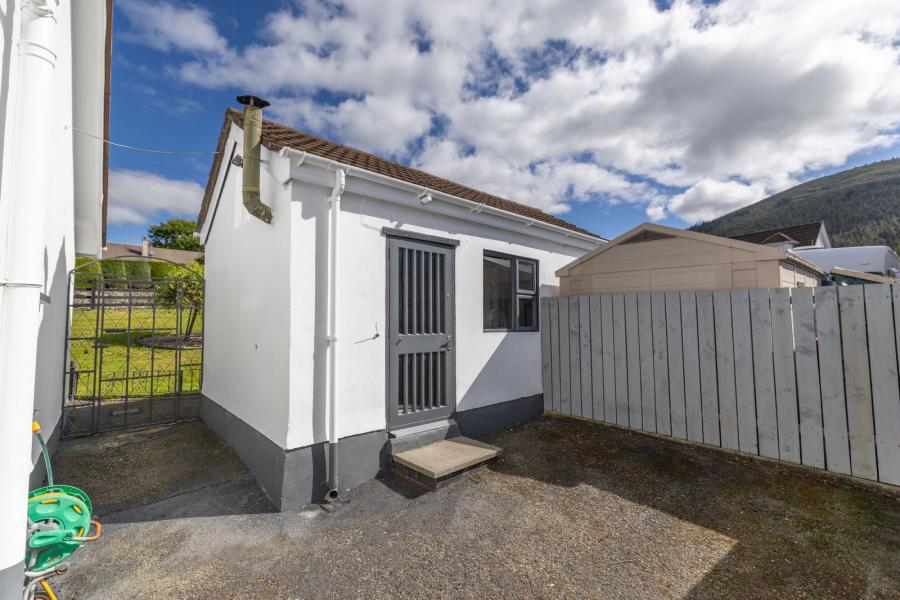 17 Rosswood