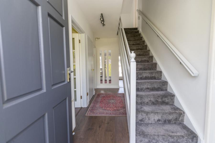 17 Rosswood
