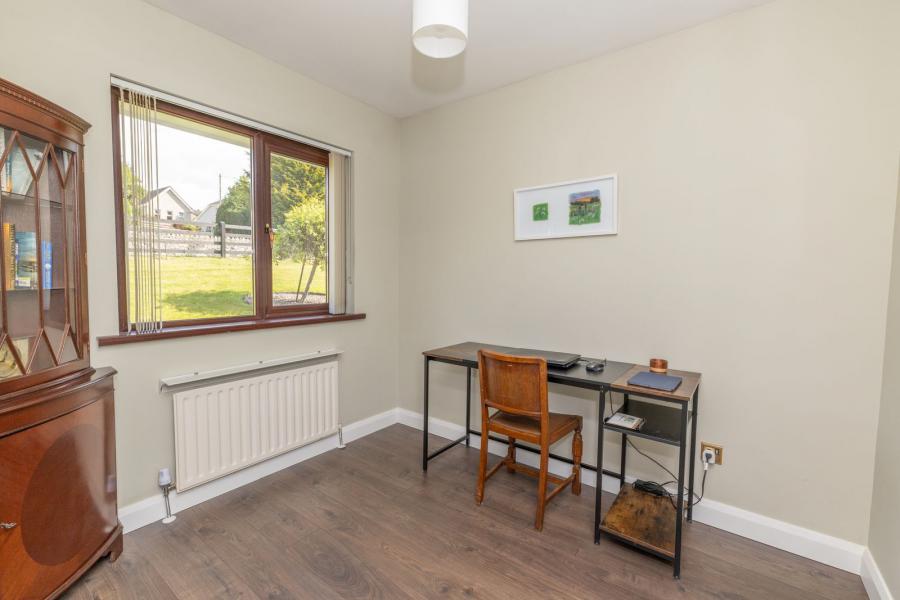 17 Rosswood