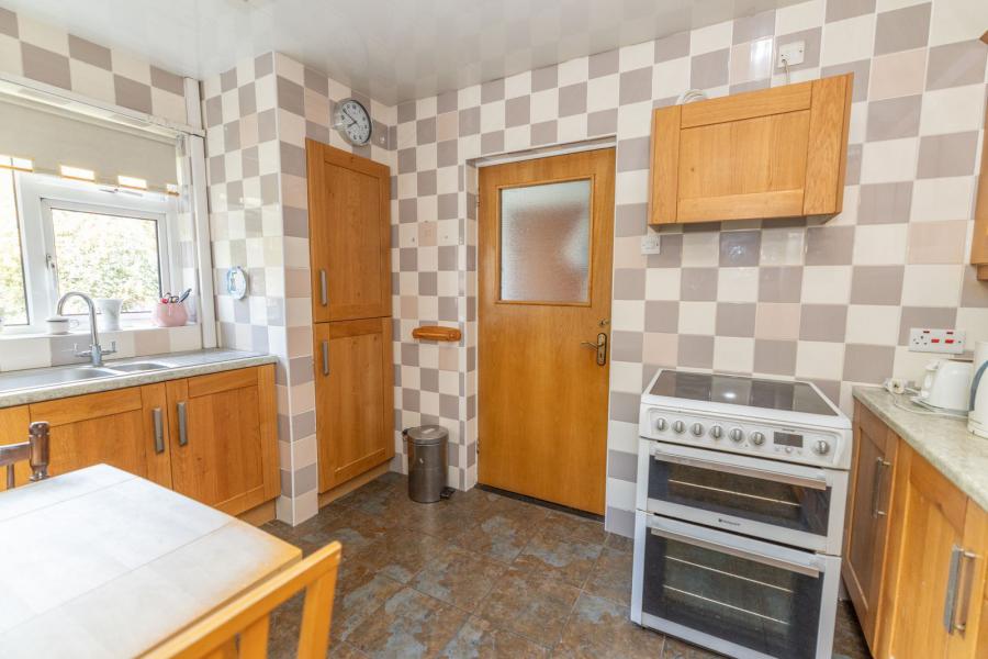 10 Upper Dromore Road