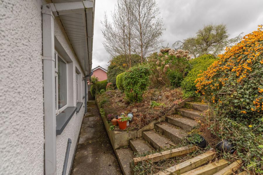 10 Upper Dromore Road