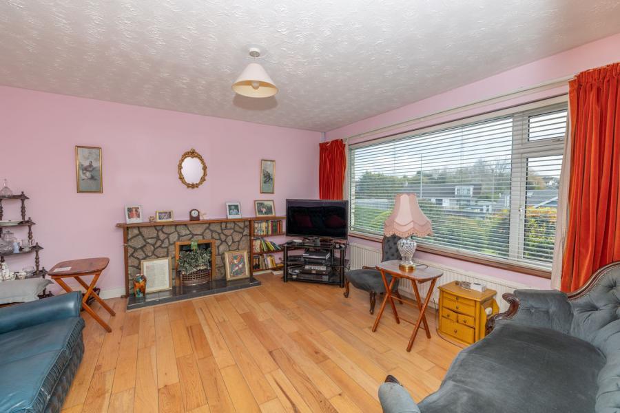 10 Upper Dromore Road