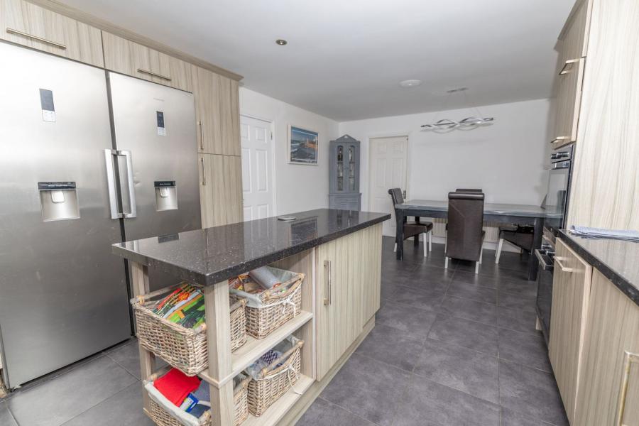 13 Cloughmore View