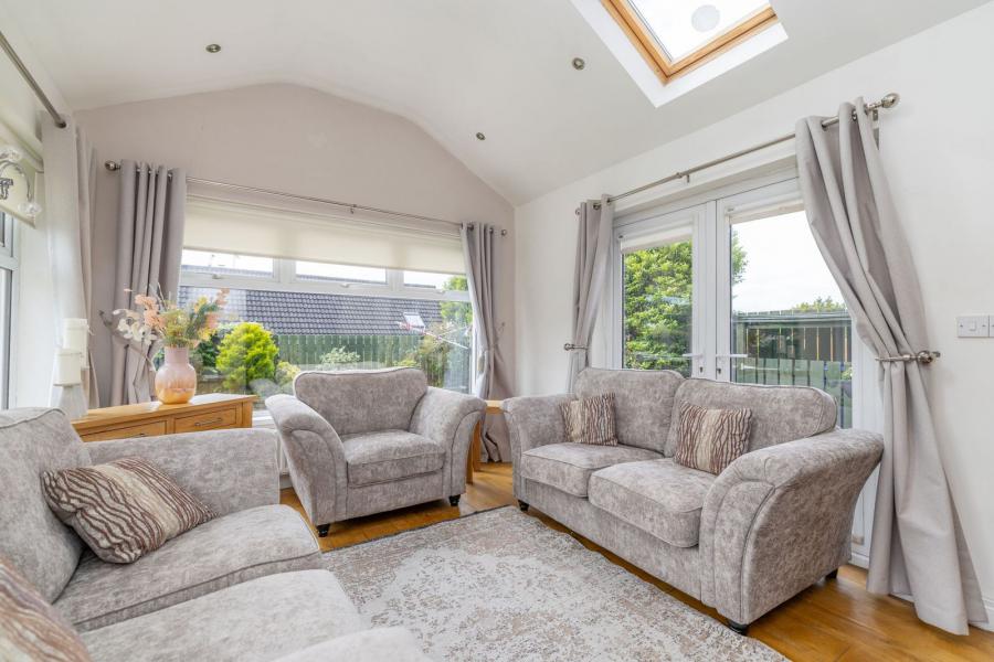 13 Cloughmore View