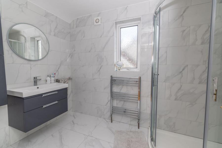 13 Cloughmore View