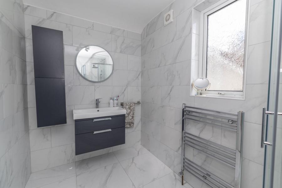 13 Cloughmore View
