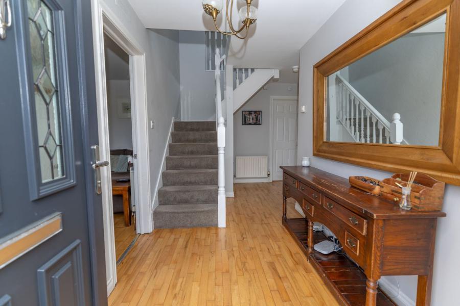 13 Cloughmore View
