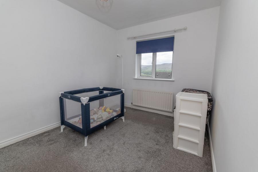 13 Cloughmore View