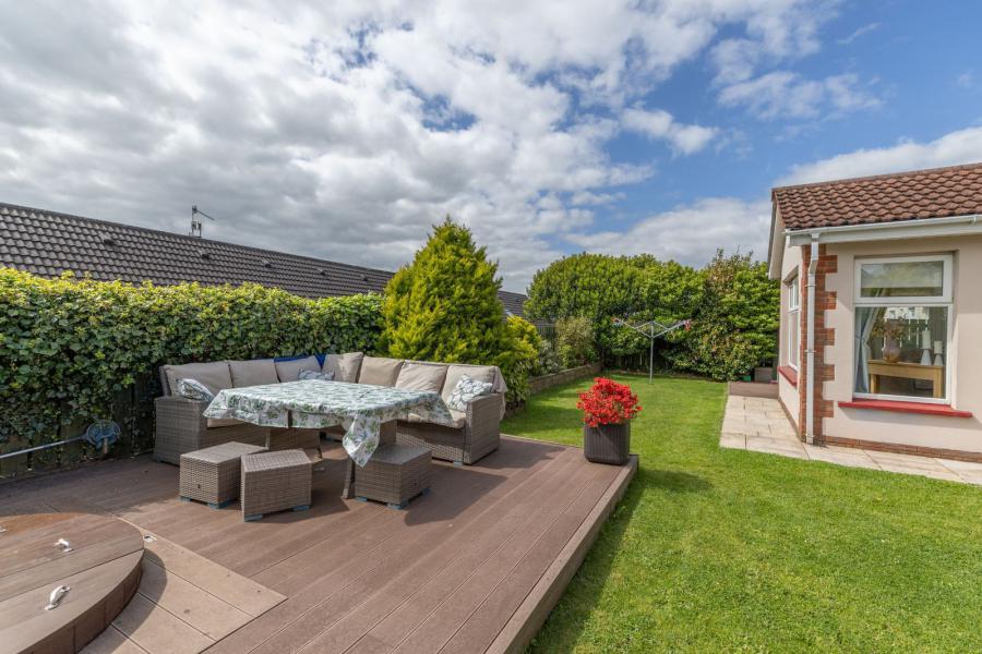 13 Cloughmore View