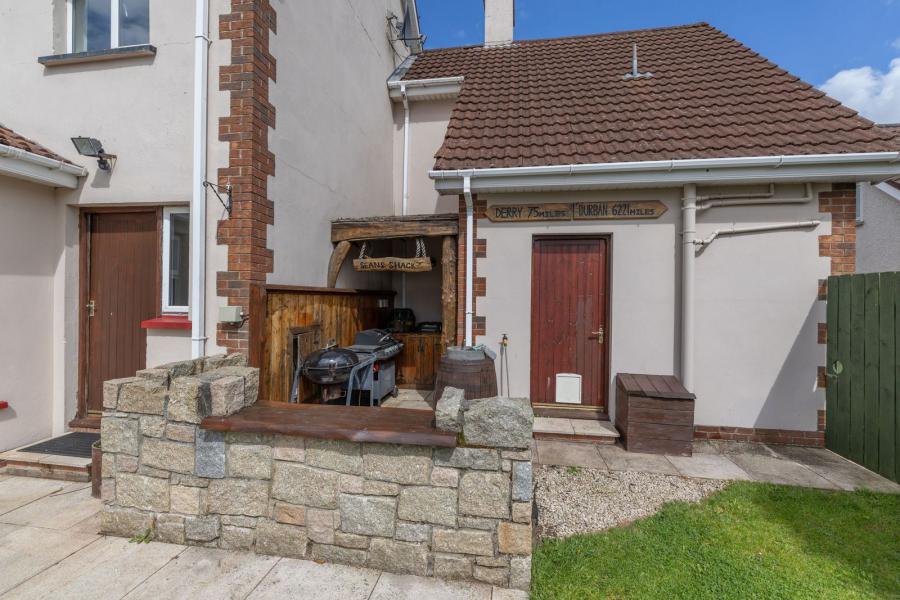 13 Cloughmore View