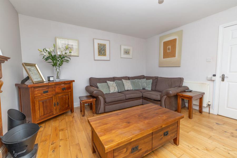 13 Cloughmore View