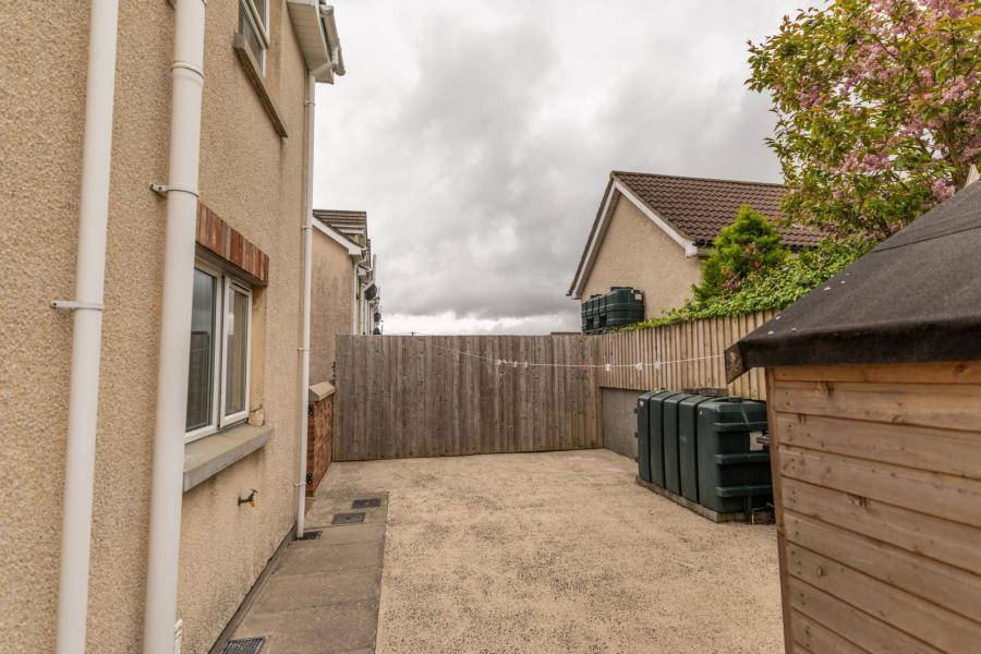 9 Aonach Court