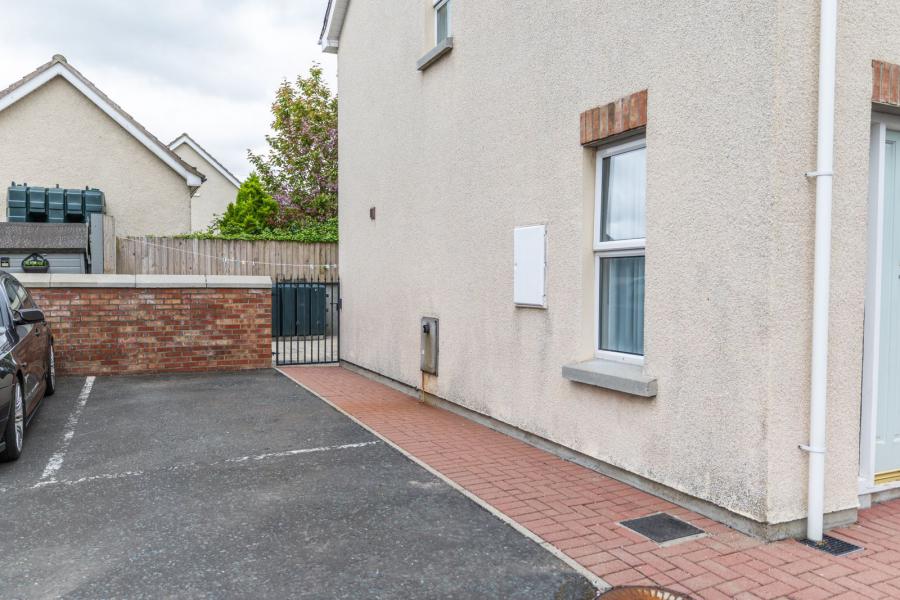 9 Aonach Court