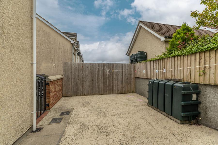 9 Aonach Court