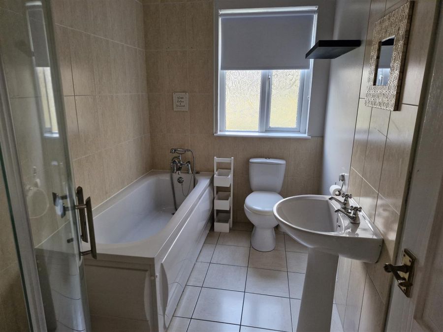 10 Carrickree