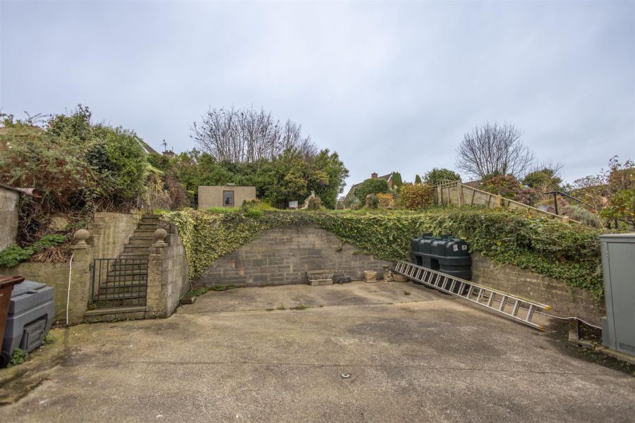 15 Slieve Foy Place