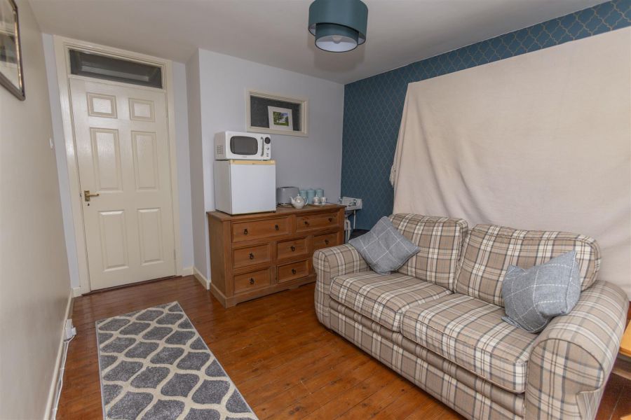 12 Syenite Place