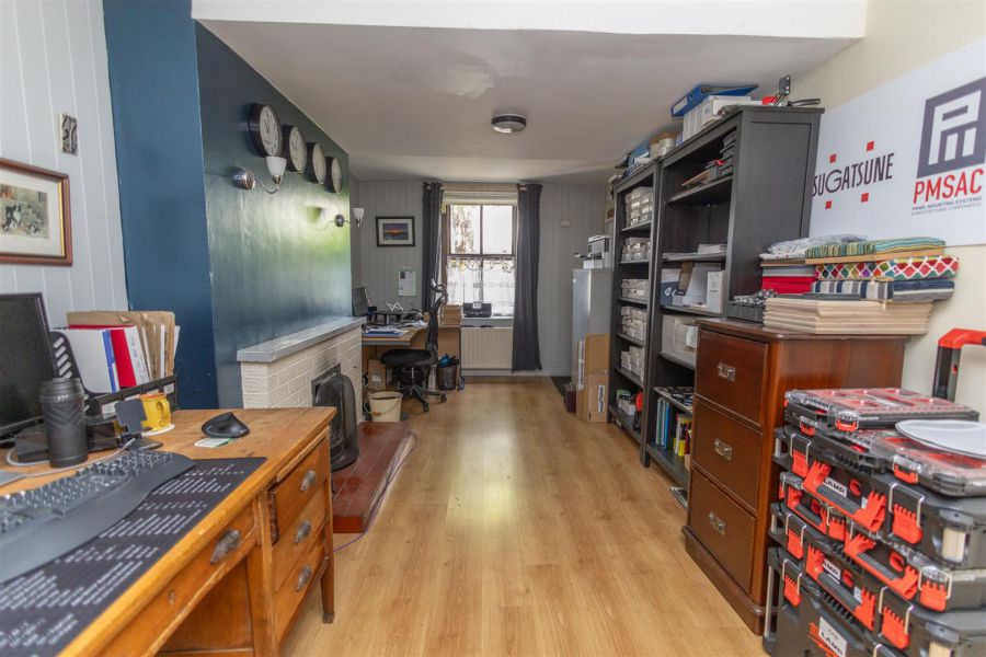 12 Syenite Place
