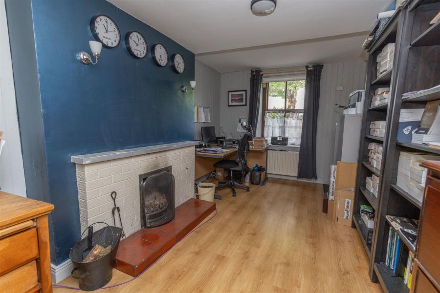 12 Syenite Place