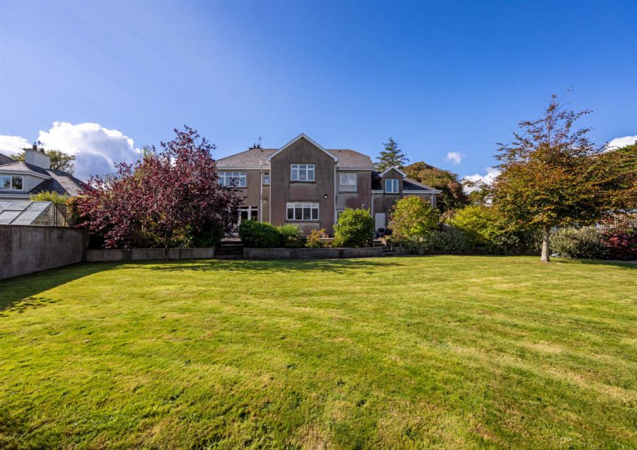 7 Seafields Avenue
