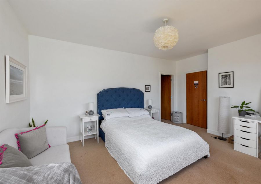 7 Seafields Avenue