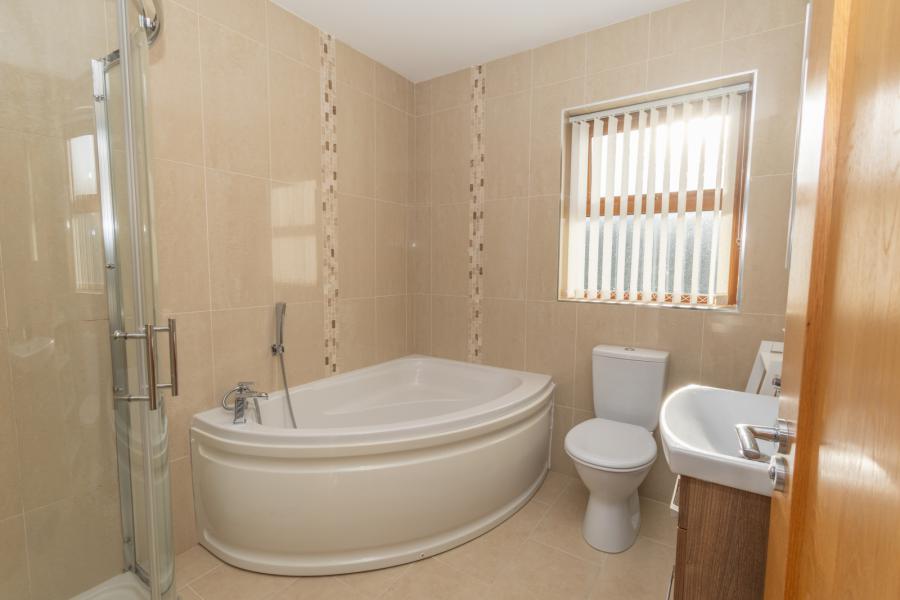 30 Cairn Grove 30 Cairn Grove