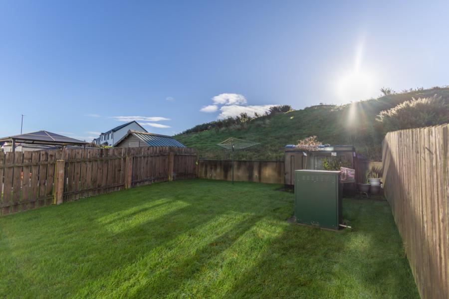 30 Cairn Grove 30 Cairn Grove