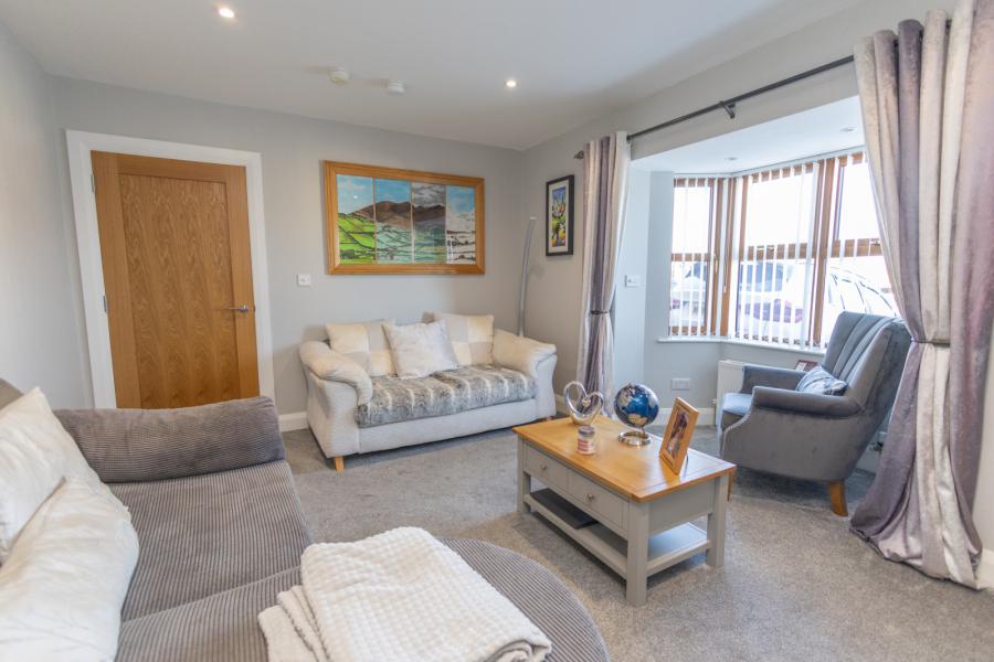 30 Cairn Grove 30 Cairn Grove